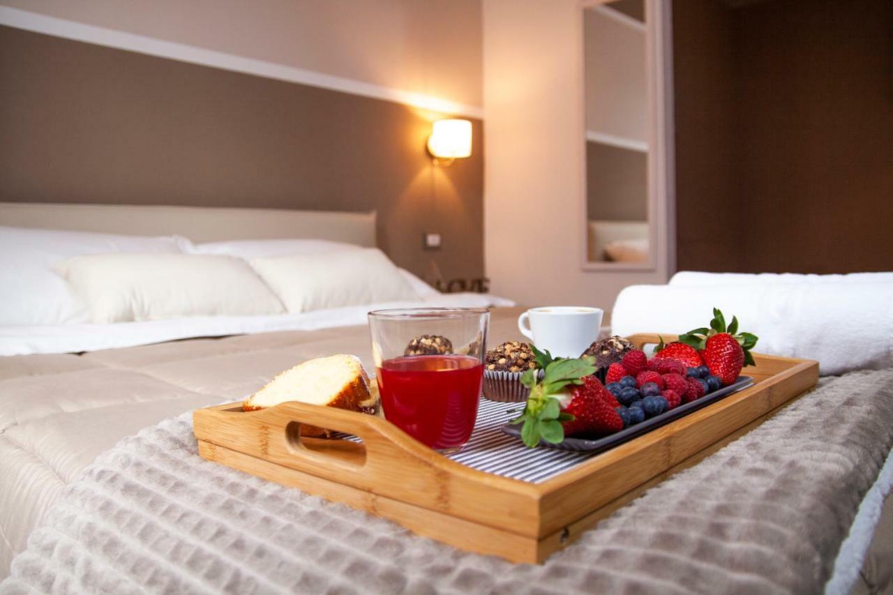 Hotel Al Vicolo tre Sassari Esterno foto