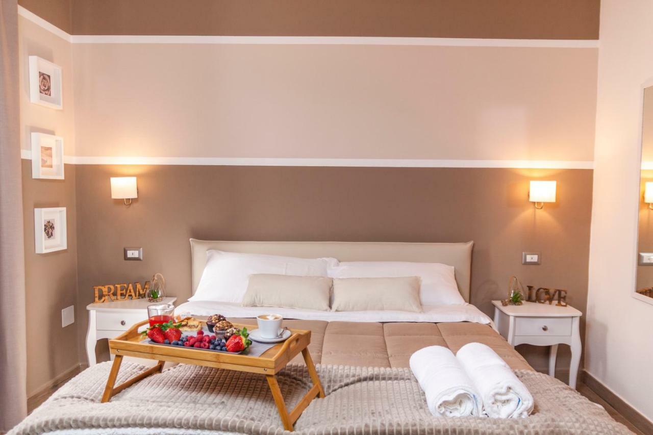 Hotel Al Vicolo tre Sassari Esterno foto